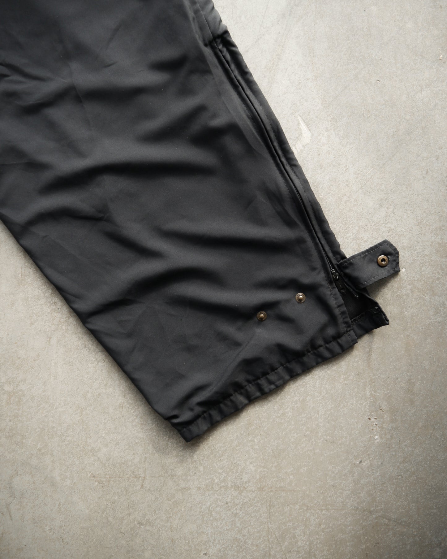 90s Baggy Nylon Gore-Tex Pants (30-36)