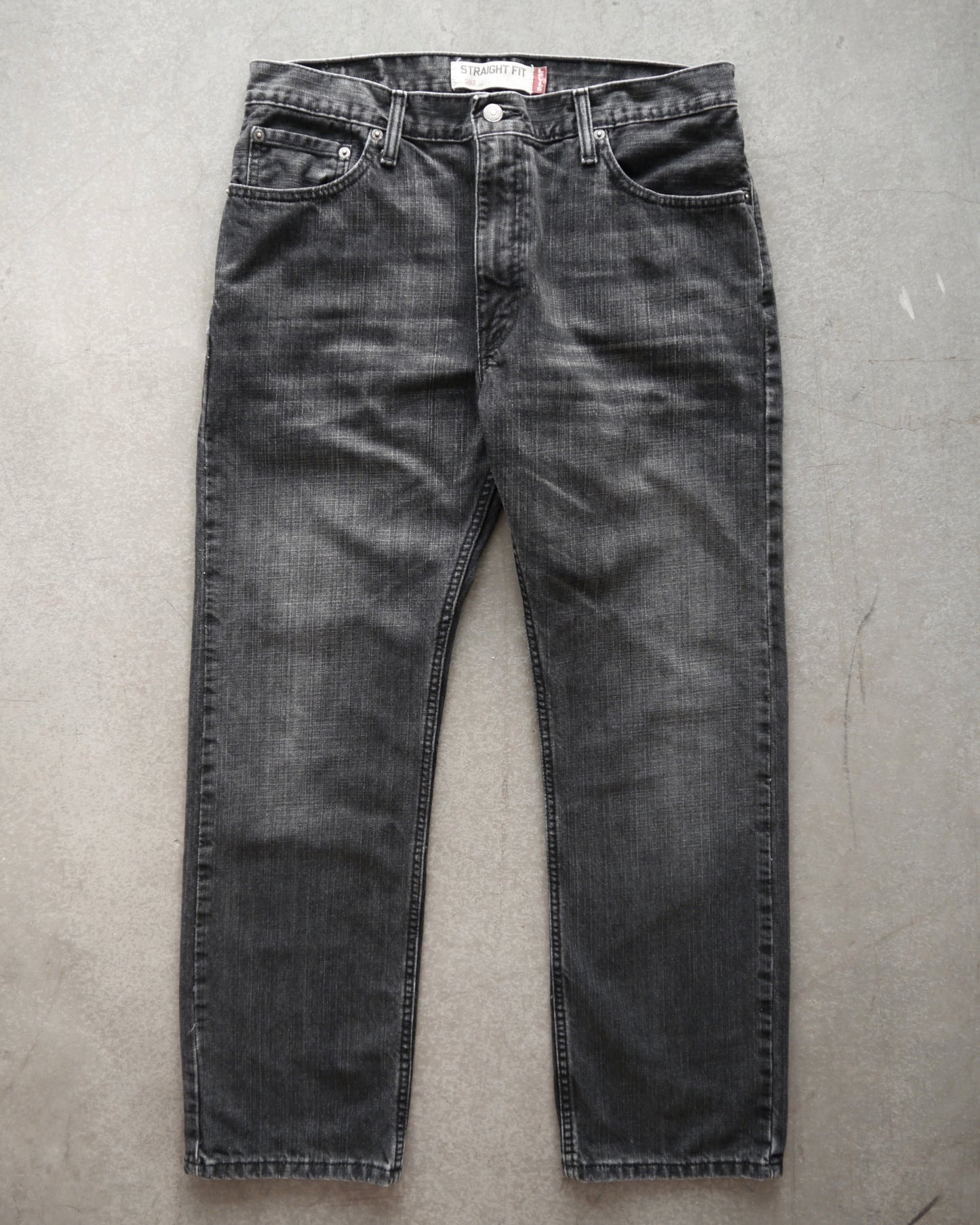 Early 2000s Levi’s 505 Faded Black Clawmark Jeans (34x31)