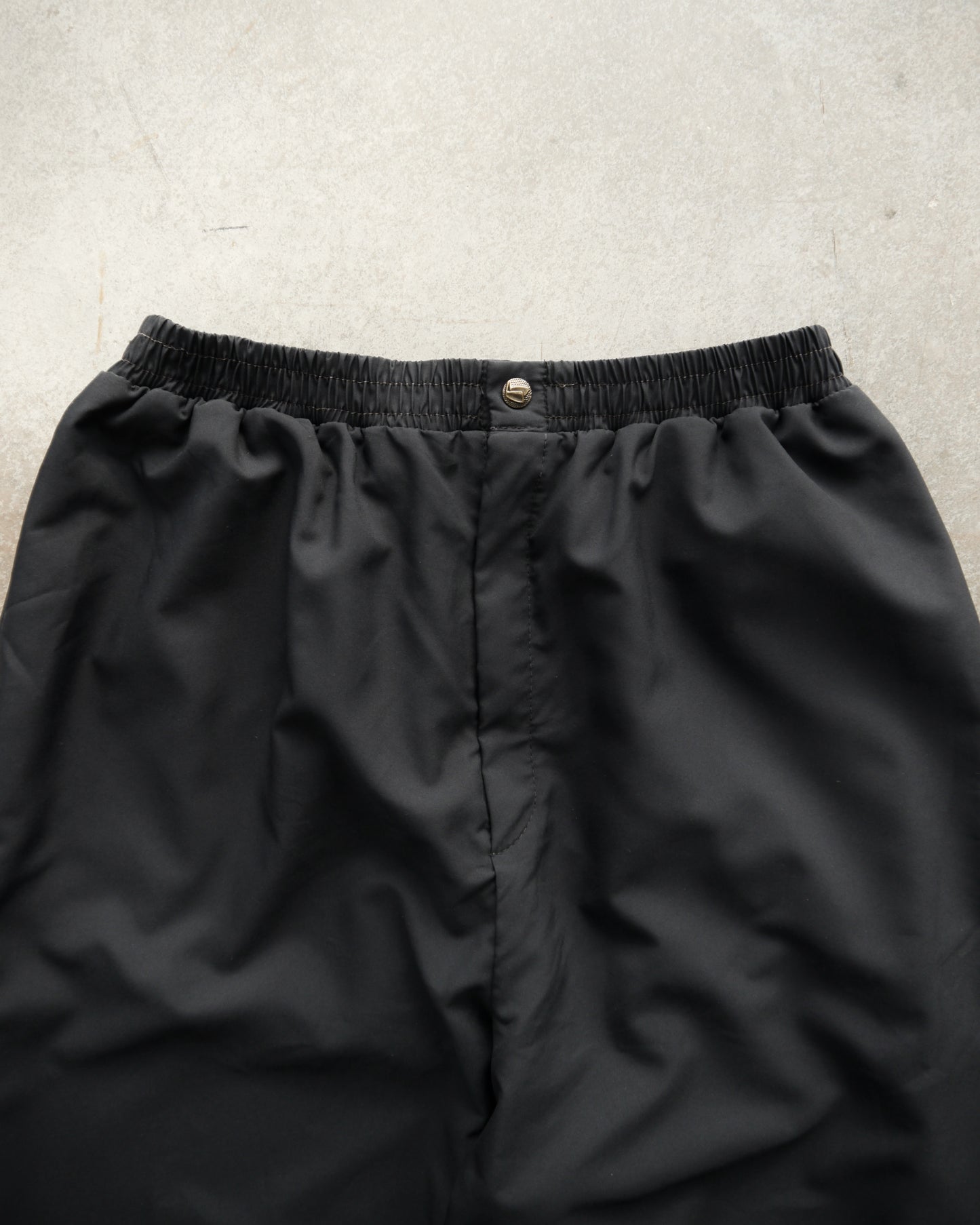 90s Baggy Nylon Gore-Tex Pants (30-36)