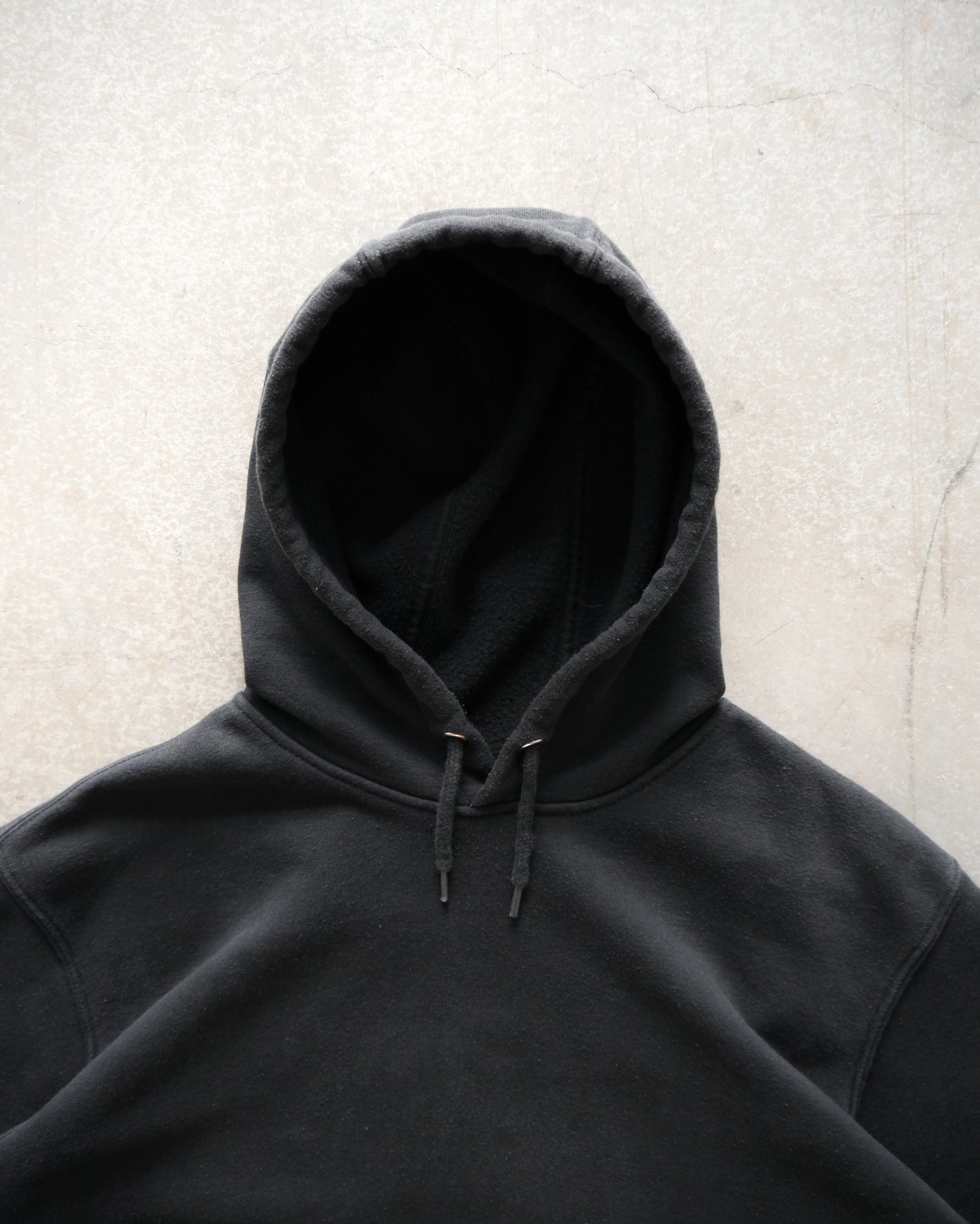 2000s Carhartt Faded Black Hoodie (XL)
