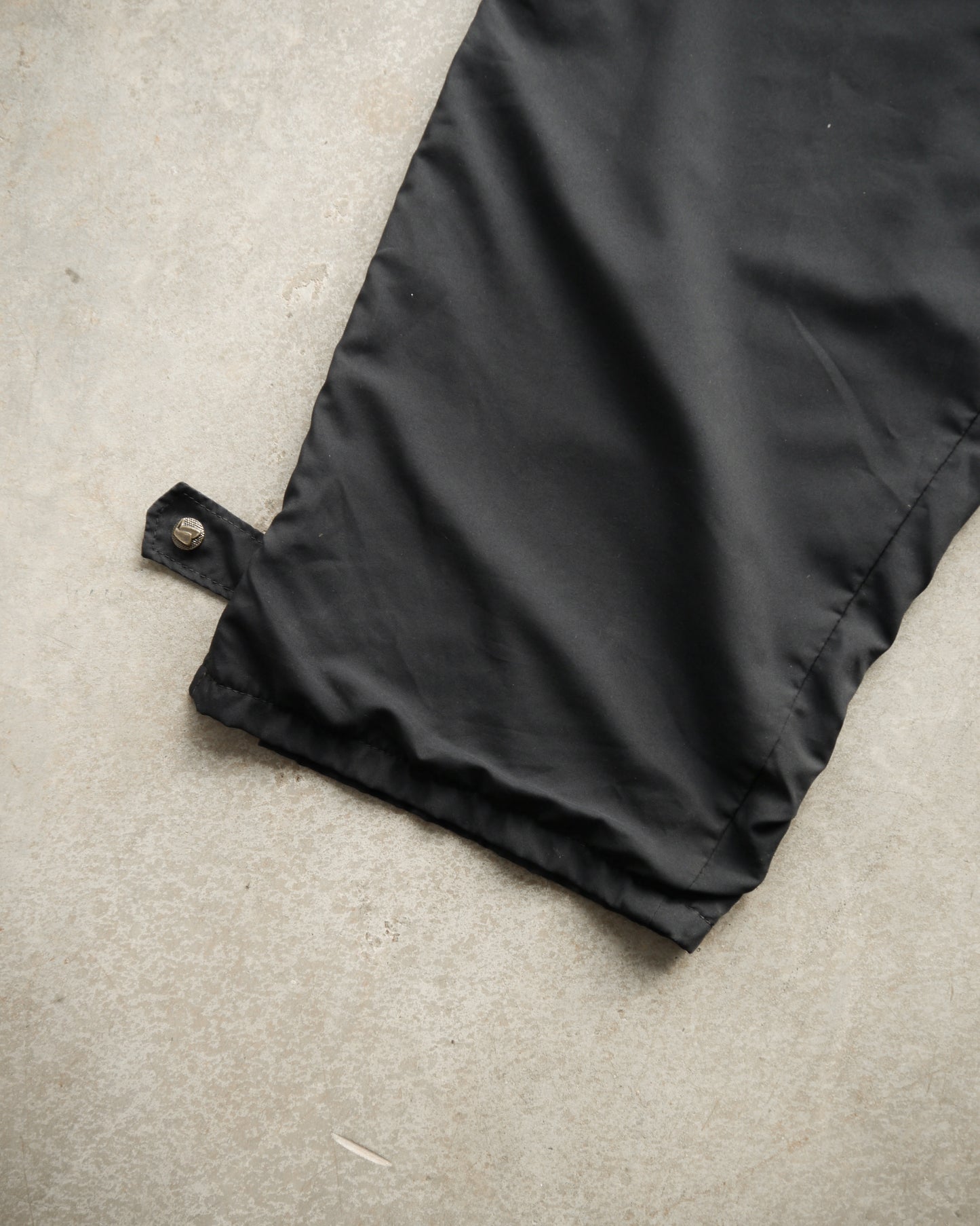 90s Baggy Nylon Gore-Tex Pants (30-36)