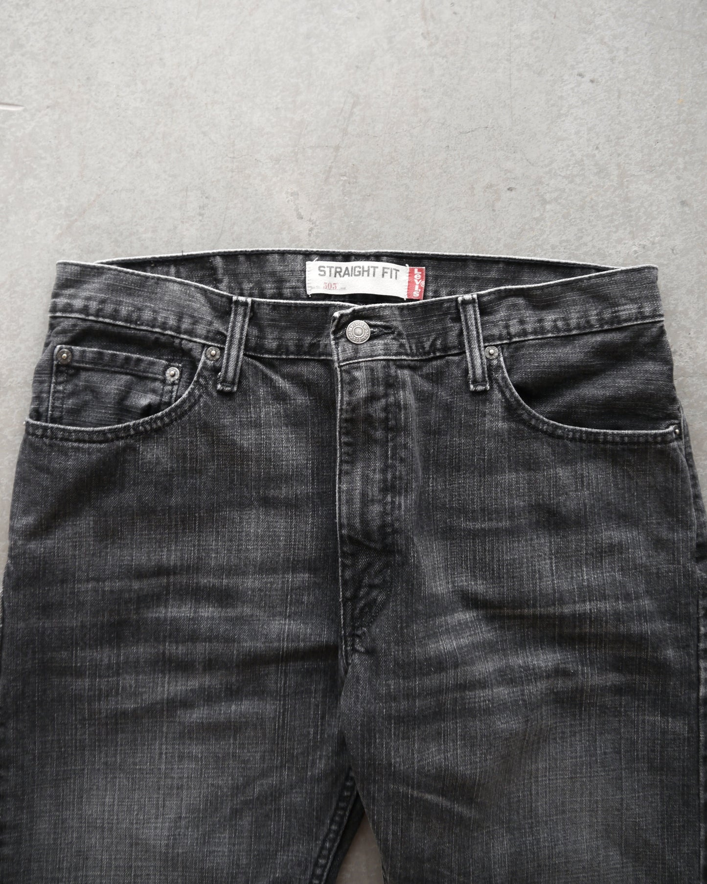 Early 2000s Levi’s 505 Faded Black Clawmark Jeans (34x31)