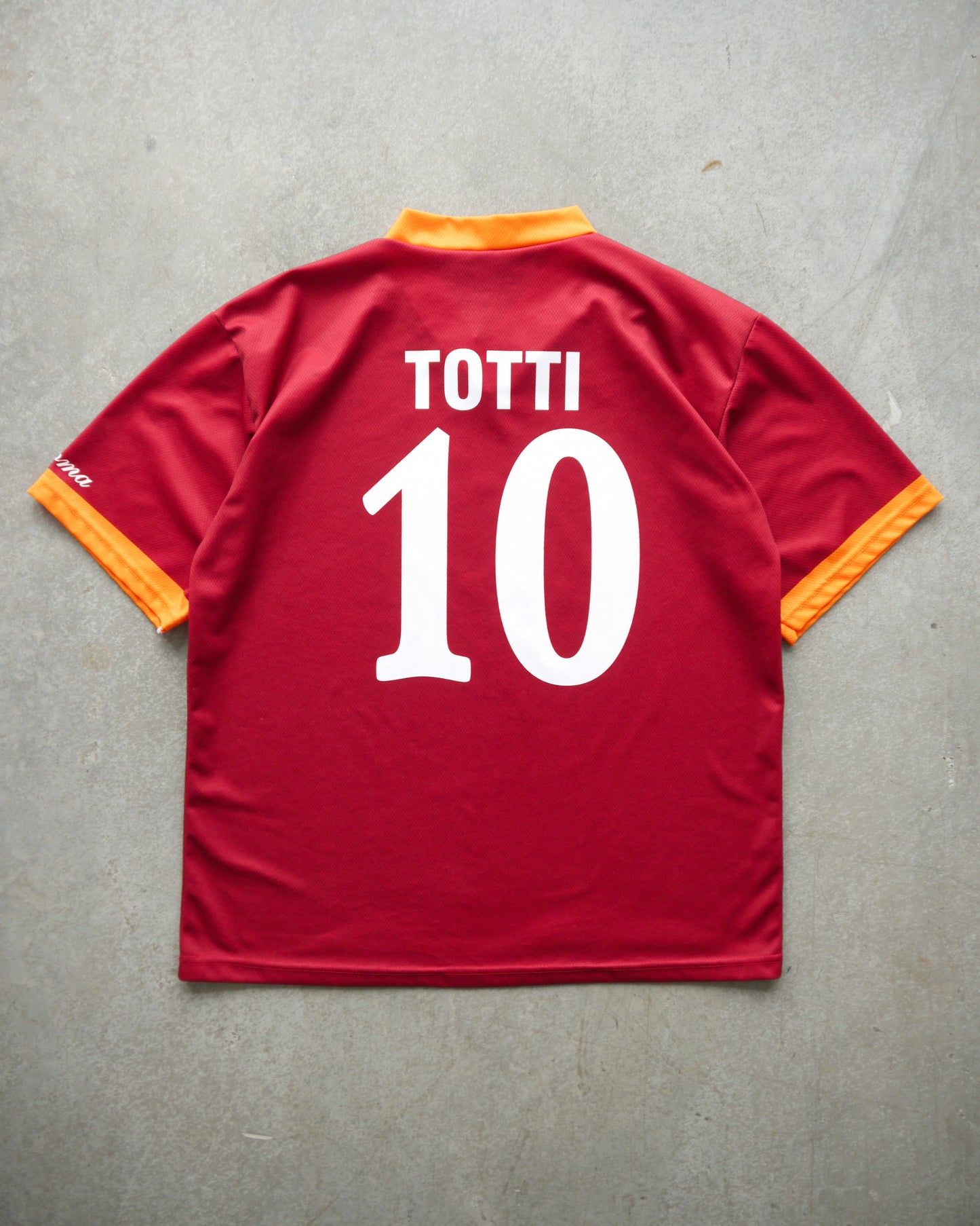2000s Boxy Italian Bootleg “Totti” Roma Jersey (M)